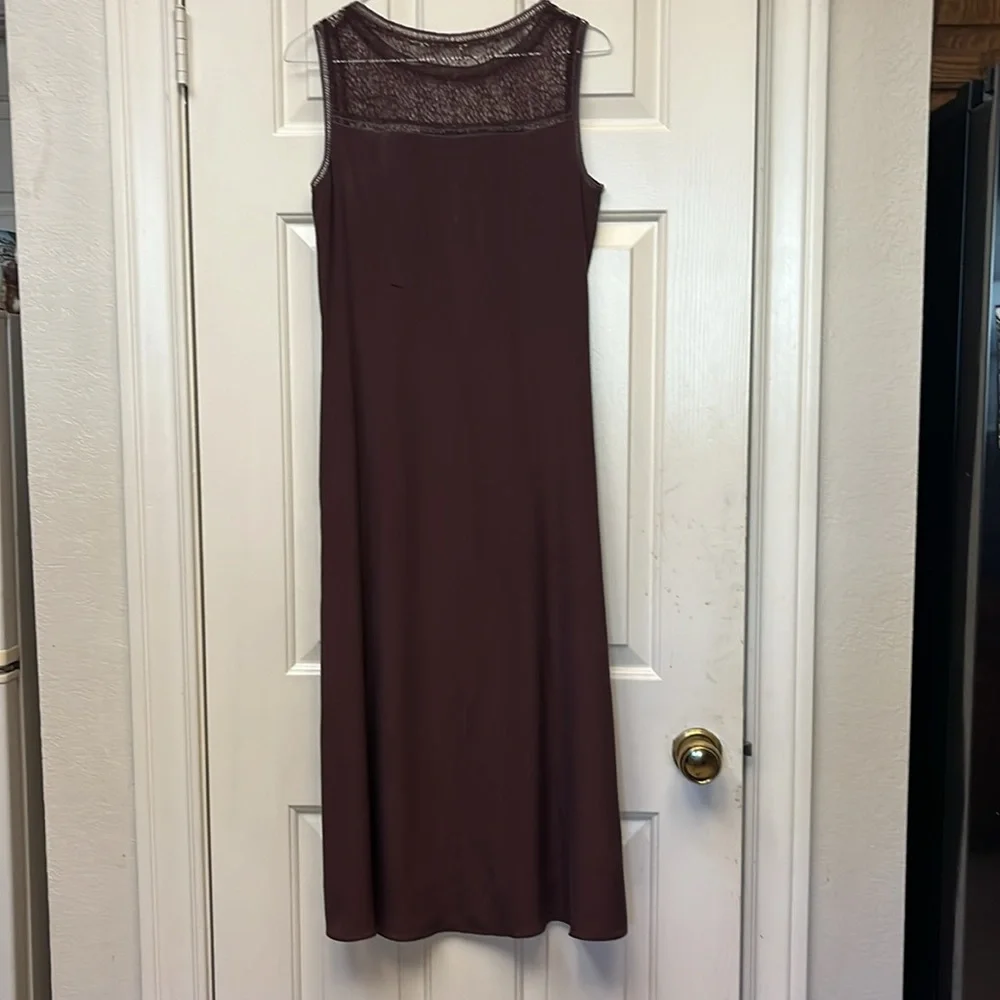 Sundance Purple Maxi Dress with Floral Design - Picture 4 of 11